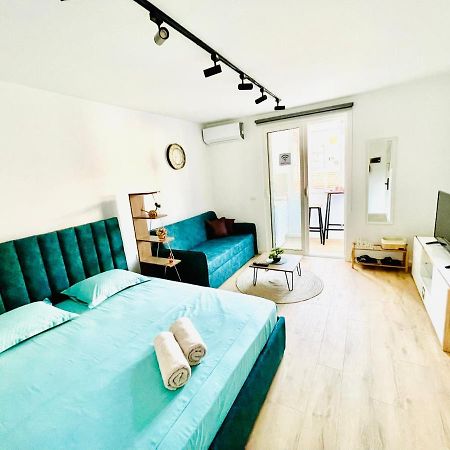 Central Studio Apartment 1, Tiranë Ngoại thất bức ảnh