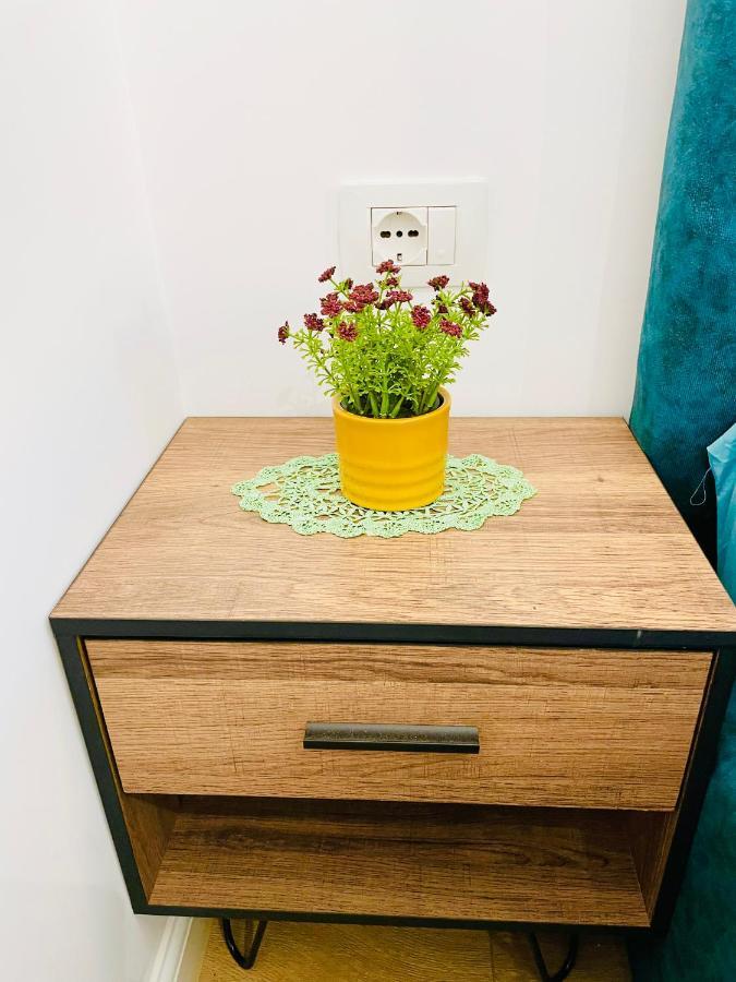 Central Studio Apartment 1, Tiranë Ngoại thất bức ảnh