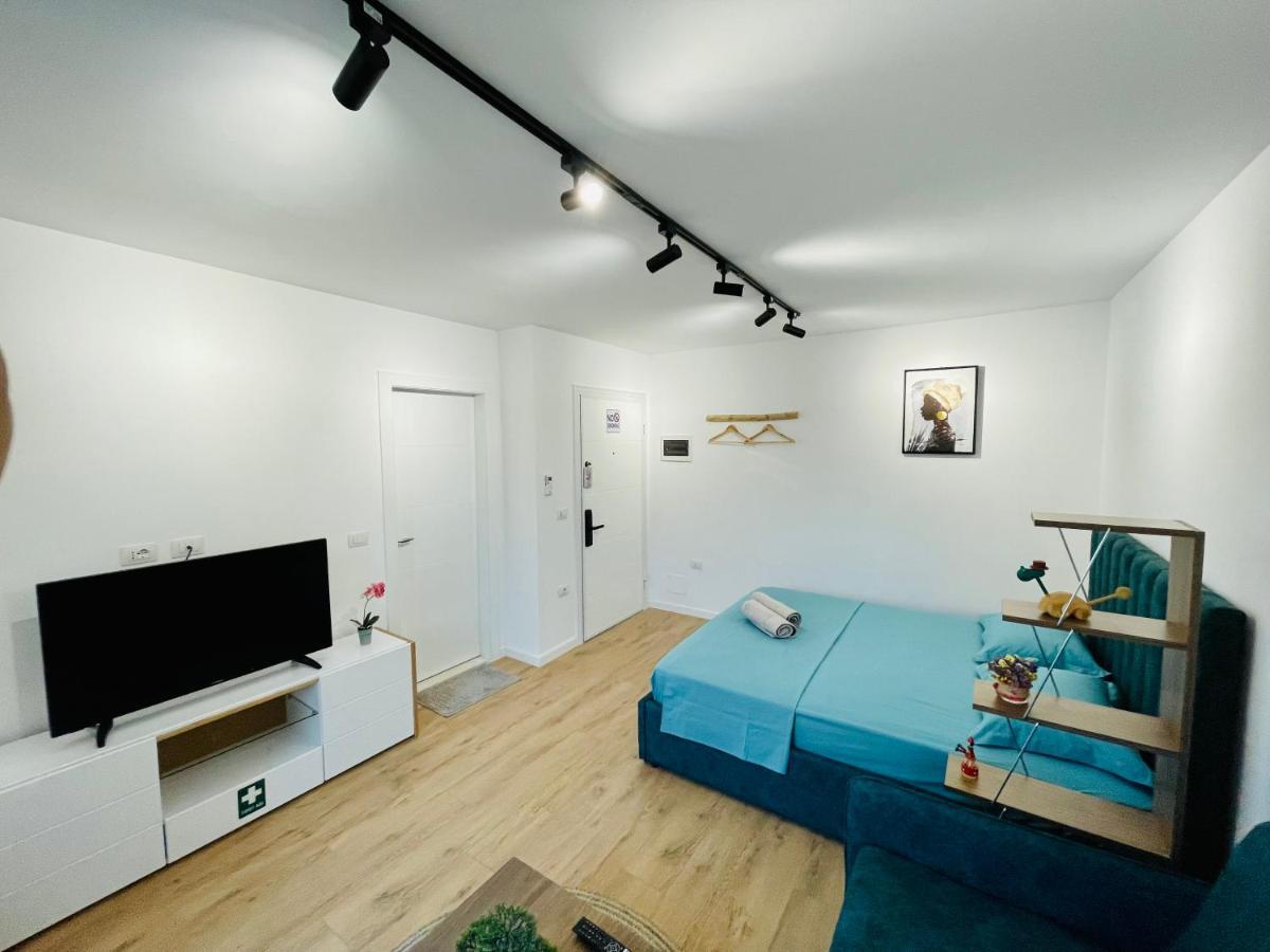 Central Studio Apartment 1, Tiranë Ngoại thất bức ảnh