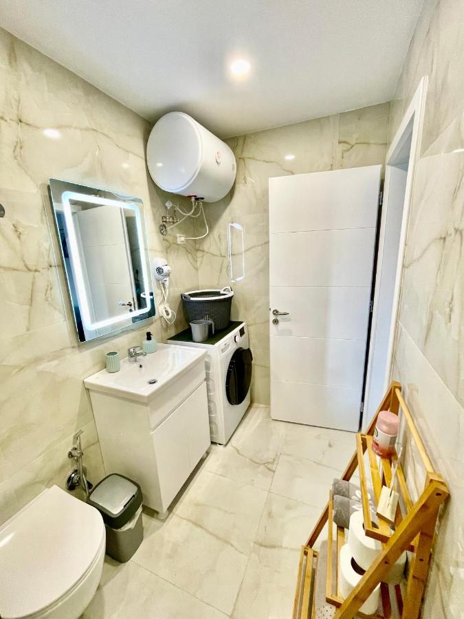 Central Studio Apartment 1, Tiranë Ngoại thất bức ảnh