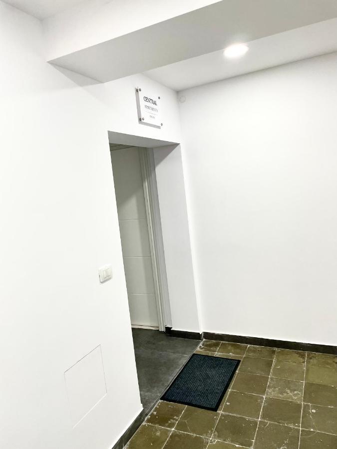 Central Studio Apartment 1, Tiranë Ngoại thất bức ảnh
