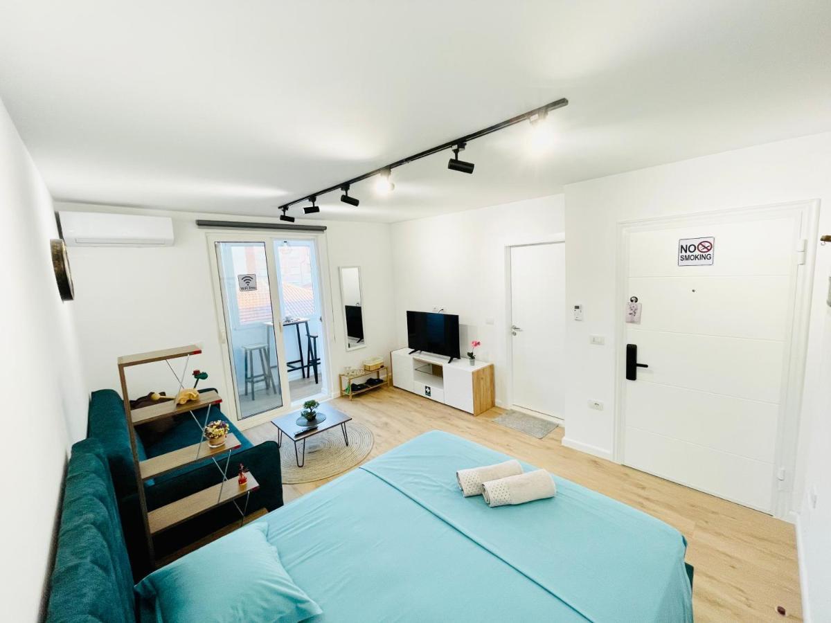 Central Studio Apartment 1, Tiranë Ngoại thất bức ảnh