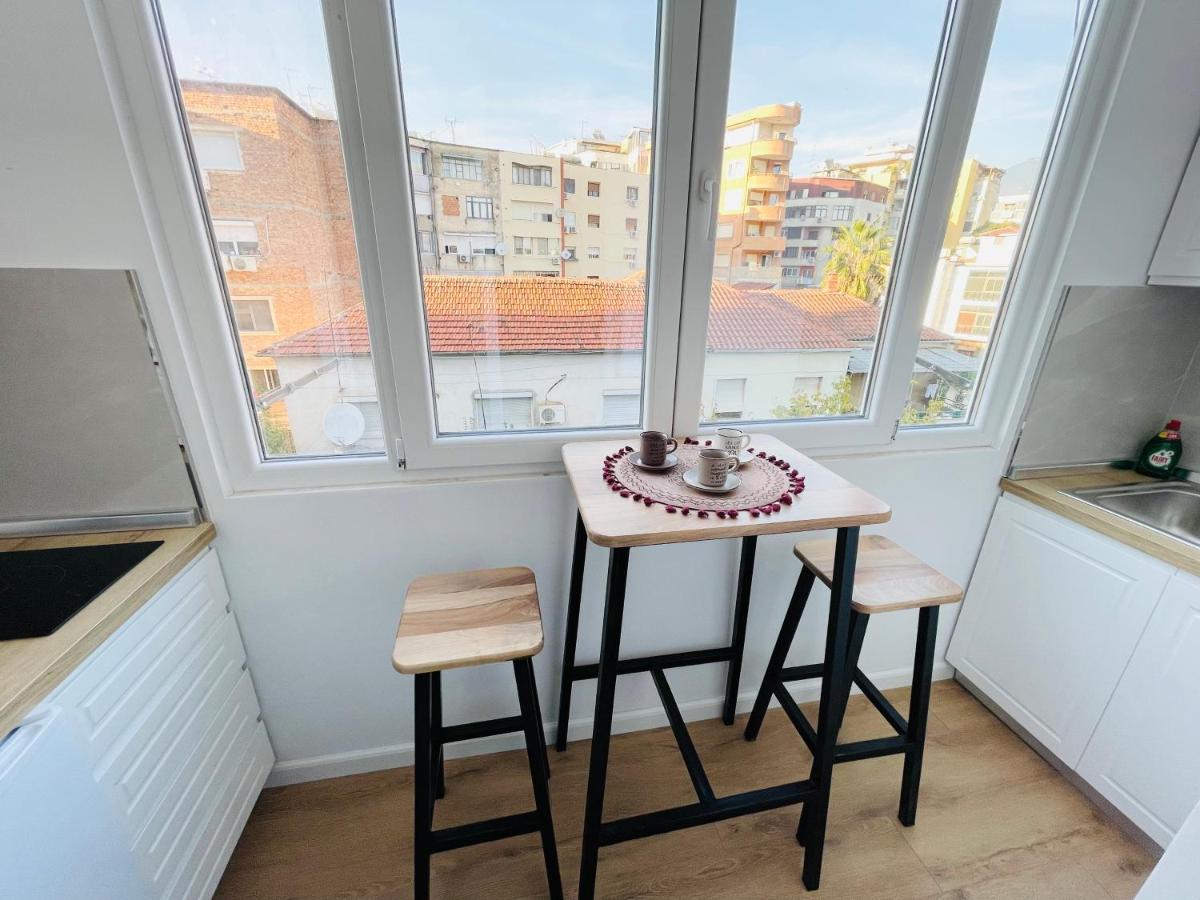 Central Studio Apartment 1, Tiranë Ngoại thất bức ảnh