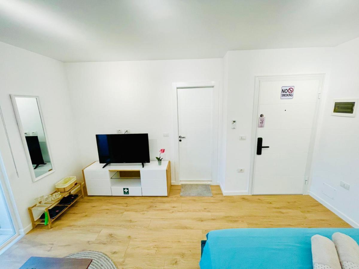 Central Studio Apartment 1, Tiranë Ngoại thất bức ảnh