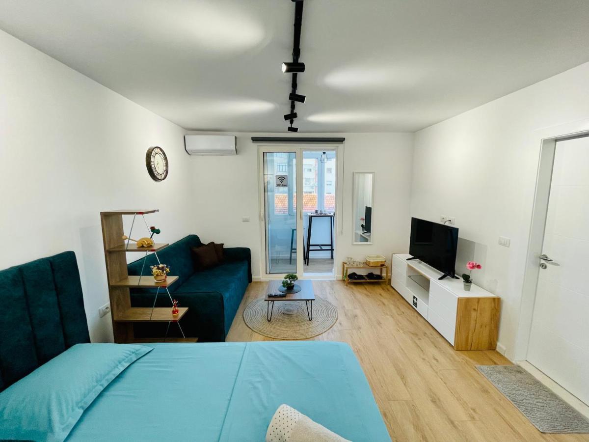 Central Studio Apartment 1, Tiranë Ngoại thất bức ảnh