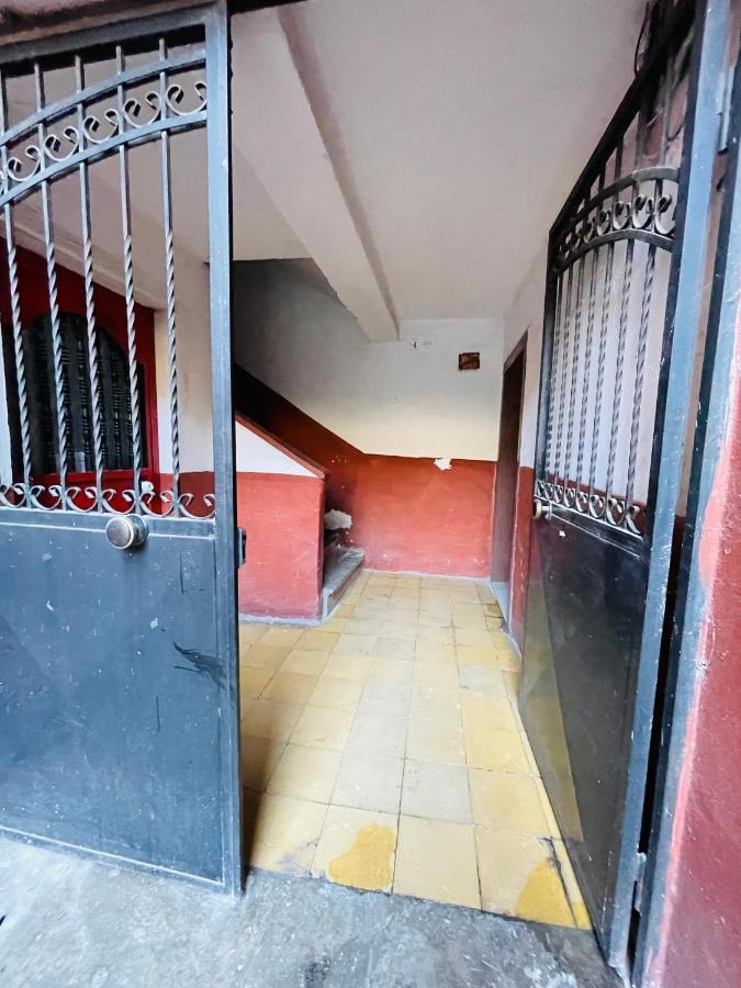 Central Studio Apartment 1, Tiranë Ngoại thất bức ảnh